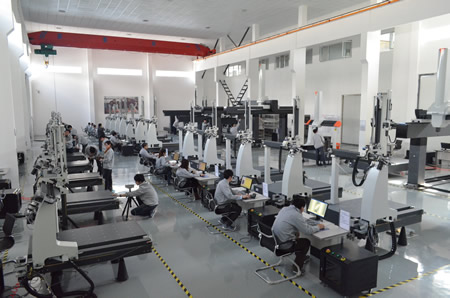 CMM-Leader Metrology Working Plant